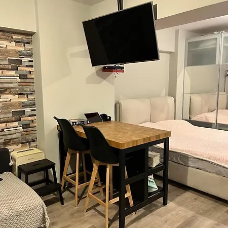 Apartment Urban Escape In